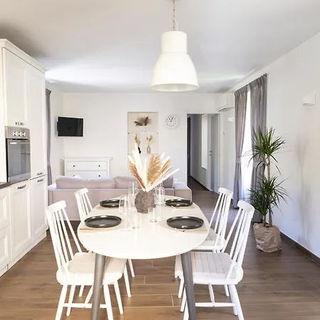 La Dolce Dimora, Centro Luxury & Comfort Apartamento Menaggio